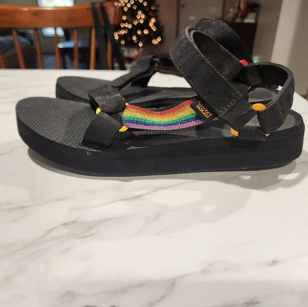 Teva Mid Universal Pride Sandals Mens Size 11